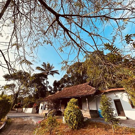 Silent House Villa Kudayattur ภายนอก รูปภาพ