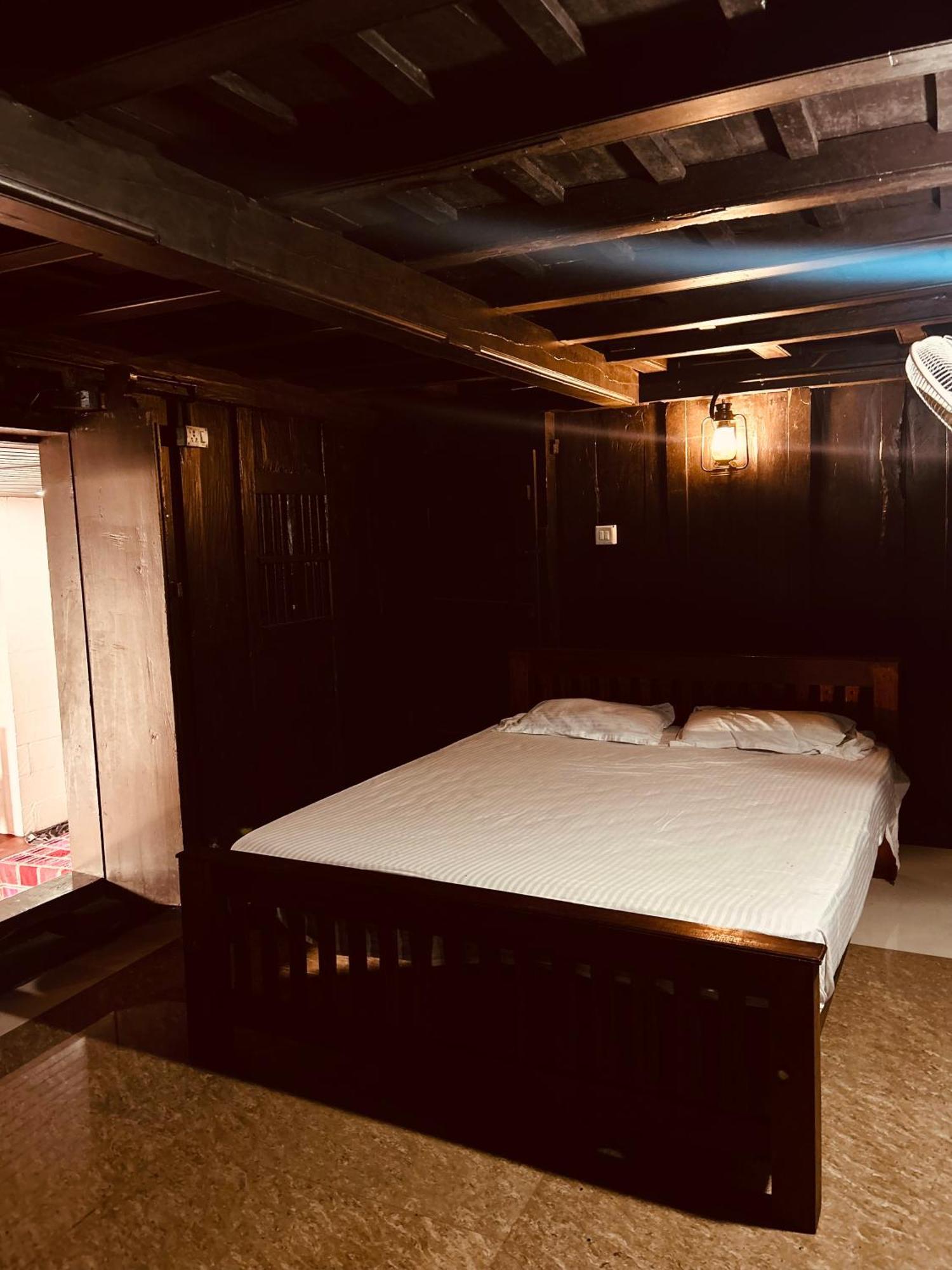 Silent House Villa Kudayattur ภายนอก รูปภาพ